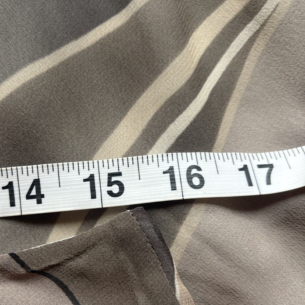 Vintage Anthropologie Kenneth Cole Gray and Tan Patterned 100% Silk Maxi Skirt - Picture 12 of 16